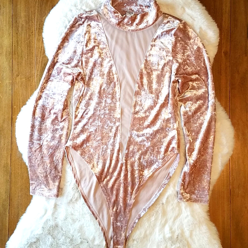 UNIQ bodysuit, L